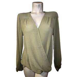 New MAX STUDIO Top Size L Solid Green Textured Crossover BOHO Boho LS Blouse NWT